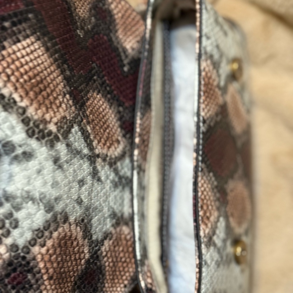 Guess Snake Print Shoulder Bag with Gold Chain - Picture 11 of 11